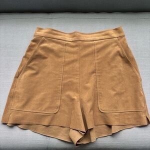 Wilfred Aritzia Bossier High Waisted Vegan Faux Suede Shorts Tan Women's Size M